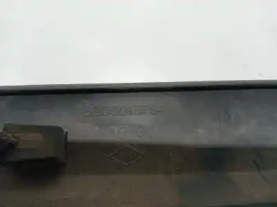 Автозапчастина б/у молдинг для renault modus * посилання на oem iam 8200213784  