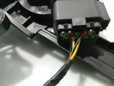 Автозапчастина б/у замок заднього правого дверя для ford focus c-max (dm2) 1.6 посилання на oem iam 3m5ar26412bp  1633162