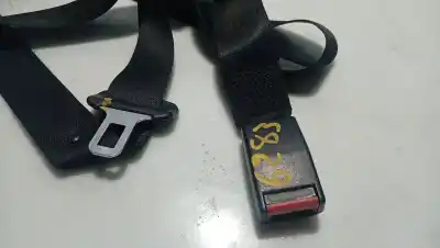 Автозапчастина б/у центральний задній ремін безпеки для opel astra g sedán (t98) 1.6 (f69) посилання на oem iam 90589682  