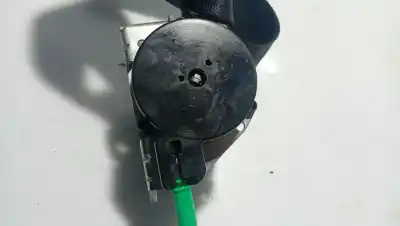 Автозапчастина б/у центральний задній ремін безпеки для opel astra g sedán (t98) 1.6 (f69) посилання на oem iam 90589682  