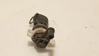 Second-hand car spare part left front door lock for renault megane i (ba0/1_) 1.9 dti (ba1u) oem iam references 7701474906  