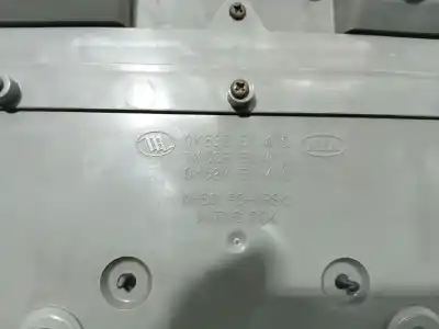 Автозапчасти б/у внутренний свет за kia sorento i (jc) 2.5 crdi ссылки oem iam 940a03e000 0k52y51410 1k53e51410