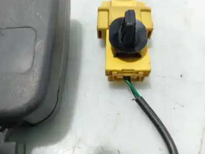 Автозапчасти б/у левый передний крюк ремня за kia sorento i (jc) 2.5 crdi ссылки oem iam 888313e300cy  