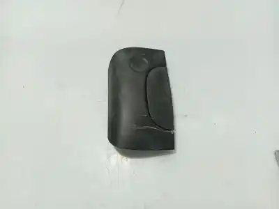 Автозапчастина б/у завнішня ручка задня ліва для RENAULT KANGOO EXPRESS (FC0/1_) D 65 1.9 (FC0E, FC02, FC0J, FC0N) Посилання на OEM IAM 95164102  