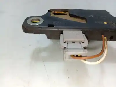 Second-hand car spare part trunk lock for audi a4 b5 (8d2) 1.9 tdi oem iam references 8d5827505  