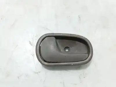 Tweedehands auto-onderdeel binnenhandgreep links voor voor kia rio i fastback (dc) 1.3 oem iam-referenties 0k30a59410