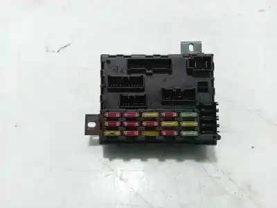 Second-hand car spare part fuse box unit for fiat bravo i (182_) 1.9 jtd 105 oem iam references 46533391