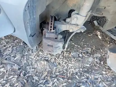 Tweedehands auto-onderdeel RECHTS VOOR REMKLAUW voor KIA CARNIVAL II (GQ) 2.9 CRDI OEM IAM-referenties 0K56A33980B  