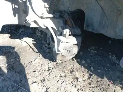 Tweedehands auto-onderdeel REMKLAUW LINKS VOOR voor KIA CARNIVAL II (GQ) 2.9 CRDI OEM IAM-referenties 0K56A33990B  