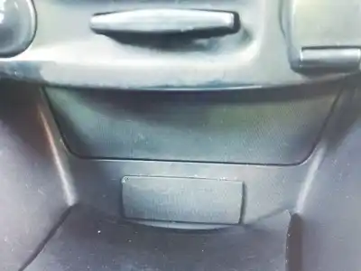 Pezzo di ricambio per auto di seconda mano modanatura per renault megane iii fastback (bz0/1_, b3_) 1.5 dci (bz1g, bz1w, bz0r) riferimenti oem iam 