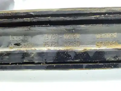 Peça sobressalente para automóvel em segunda mão moldura da porta dianteira direita por toyota corolla (_e12_) 2.0 d-4d (cde120_) referências oem iam 7573102190  