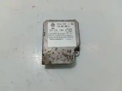 Peça sobressalente para automóvel em segunda mão CENTRALINA DE AIRBAG por SEAT LEON (1M1) 1.6 16 V Referências OEM IAM 1C0909605A  
