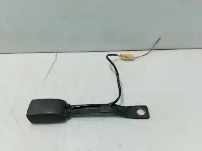 Pezzo di ricambio per auto di seconda mano GANCIO CINTURA ANTERIORE SINISTRO per SUZUKI SX4 (EY, GY) 1.9 DDiS 4x4 (RW 419D) Riferimenti OEM IAM E034501  