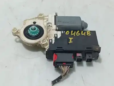 Recambio de automóvil de segunda mano de MOTOR ELEVALUNAS DELANTERO IZQUIERDO para PEUGEOT 807 (EB_) 2.2 HDi referencias OEM IAM 1488740080  