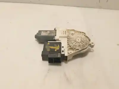 Gebrauchtes Autoersatzteil VORDERER LINKER FENSTERMOTOR zum SEAT IBIZA III (6L1) 1.4 16V OEM-IAM-Referenzen 6Q2959802A  