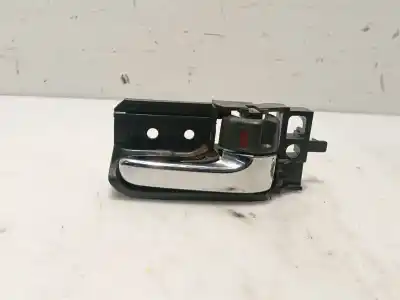Tweedehands auto-onderdeel BINNEN VOOR RECHTS HANDVAT voor TOYOTA AVENSIS SEDÁN (_T25_) 2.0 D-4D (CDT250_) OEM IAM-referenties 6920505040B0  