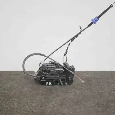 Pièce détachée automobile d'occasion SERRURE DE PORTE AVANT DROITE pour VOLKSWAGEN CC 358  Références OEM IAM 5N1837016E  