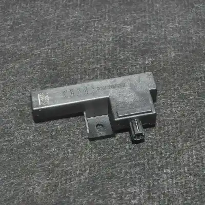 Pièce détachée automobile d'occasion ANTENNE pour AUDI Q5 (8RB)  Références OEM IAM 8K0907247  