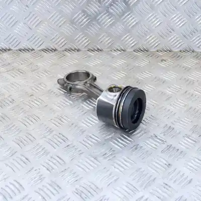 Second-hand car spare part PISTON for VOLKSWAGEN PASSAT B8 3G2  OEM IAM references 04L107065A  