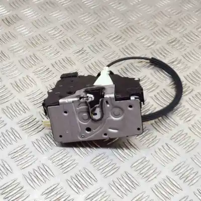 Автозапчастина б/у ЗАМОК ПЕРЕДНІХ ДВЕРЕЙ ЛІВИЙ для OPEL CORSA E (X15)  Посилання на OEM IAM 0325407955,13431839  