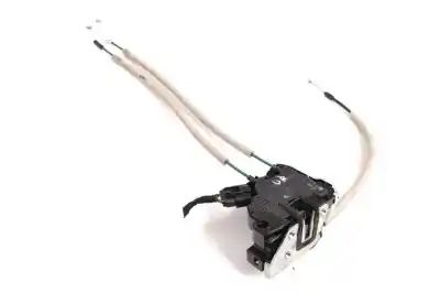 Second-hand car spare part LEFT FRONT DOOR LOCK for SSANGYONG TIVOLI  OEM IAM references 71220-35020  