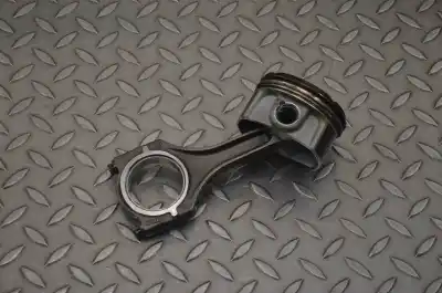 Peça sobressalente para automóvel em segunda mão PISTÃO por PORSCHE 911 991  Referências OEM IAM 400A4807  