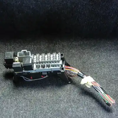 Pezzo di ricambio per auto di seconda mano SCATOLA RELÈ/FUSIBILI per VOLVO XC60  Riferimenti OEM IAM 13800159HWB  