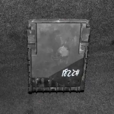 Second-hand car spare part fuse box unit for volkswagen passat variant b6 3c5 (2005-2011) estate oem iam references 3c0937125  