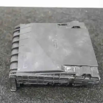 Second-hand car spare part fuse box unit for volkswagen passat variant b6 3c5 (2005-2011) estate oem iam references 3c0937125  