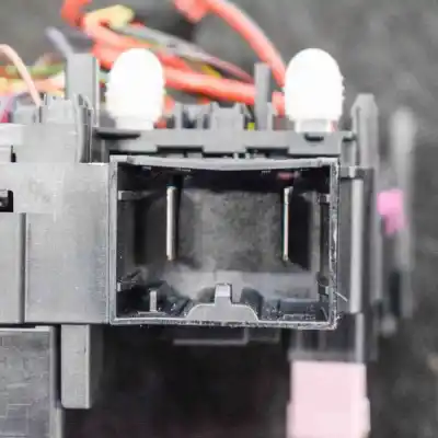 Second-hand car spare part fuse box unit for seat leon 5f1 (2012-2021) oem iam references 5q0937615c  