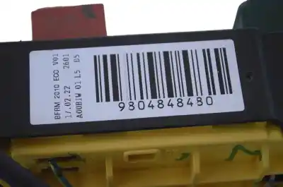 Peça sobressalente para automóvel em segunda mão caixa de fusíveis e relés por opel mokka (2020-..) off-road referências oem iam 9804848480  