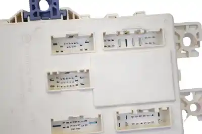 Second-hand car spare part fuse box unit for ssangyong tivoli (2015-..) off-road oem iam references 82150-35240  