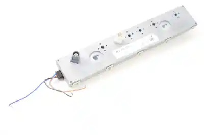 Pièce détachée automobile d'occasion AMPLIFICATEUR D'ANTENNE pour AUDI Q7 4L  Références OEM IAM 4L0035225J  