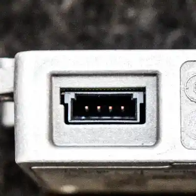 Peça sobressalente para automóvel em segunda mão MÓDULO ELETRÓNICO ANTENA por AUDI A1 8X1, 8XK  Referências OEM IAM 8J0035456A  