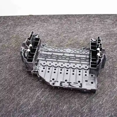 Second-hand car spare part FUSE BOX UNIT for VOLVO V40 HATCHBACK  OEM IAM references 30659192  