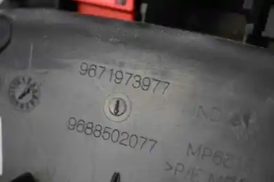 Pièce détachée automobile d'occasion lumière intérieure pour citroen ds4 (2011-2015) références oem iam 9688502077,9671973977  