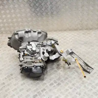 Second-hand car spare part gearbox for opel corsa e (x15) 1.4 turbo (08, 68) oem iam references a8x,90400206  