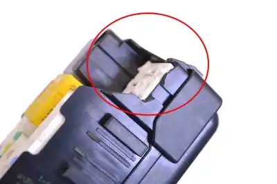 Автозапчасти б/у блок реле/предохранителей за peugeot 3008 ii suv (2016-..) off-road ссылки oem iam 9665492680  