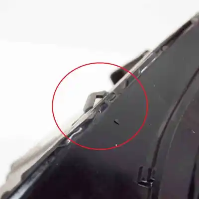 Peça sobressalente para automóvel em segunda mão farol / farolim direito por tesla model 3 (2018-..) sedan referências oem iam 1077380-00-c,l90156124,1110796-00-d  