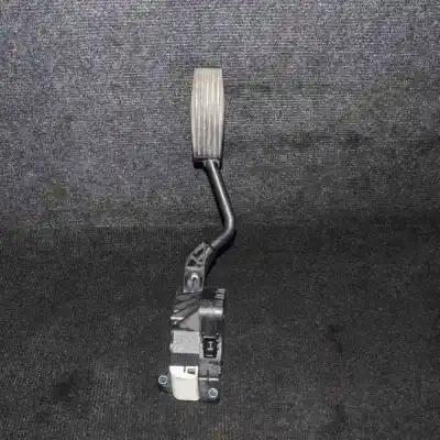 Pezzo di ricambio per auto di seconda mano PEDALE DELL ACCELERATORE per OPEL CORSA D  Riferimenti OEM IAM 1330580518811C11  