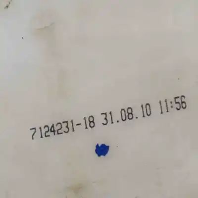 Second-hand car spare part windscreen washer bottle for bmw 3 e90 (2004-2011) sedan oem iam references 7124231  