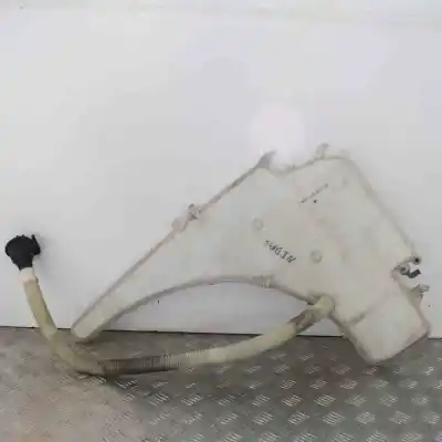 Second-hand car spare part windscreen washer bottle for bmw 3 e90 (2004-2011) sedan oem iam references 7124231  