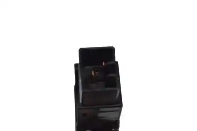 Pezzo di ricambio per auto di seconda mano interruttore per ssangyong rodius ii (2013-..) mpv riferimenti oem iam 8223j  