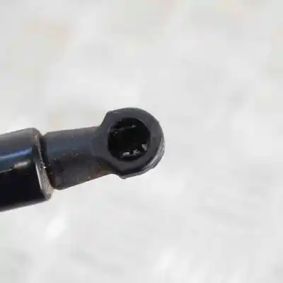Second-hand car spare part tailgate gas strut for dacia duster (2010-2018) oem iam references 904520004r  