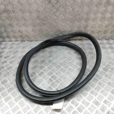 Peça sobressalente para automóvel em segunda mão junta vedante da porta por jaguar i-pace x590 (2018-..) off-road referências oem iam j9d3-253a10-a  