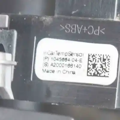 Second-hand car spare part multifunction display for tesla model 3 (2018-..) sedan oem iam references 1105487-00-g,1045664-04-e  