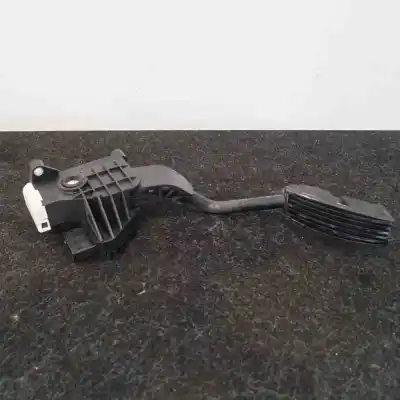 Pezzo di ricambio per auto di seconda mano PEDALE DELL ACCELERATORE per OPEL CORSA D  Riferimenti OEM IAM 13305805  