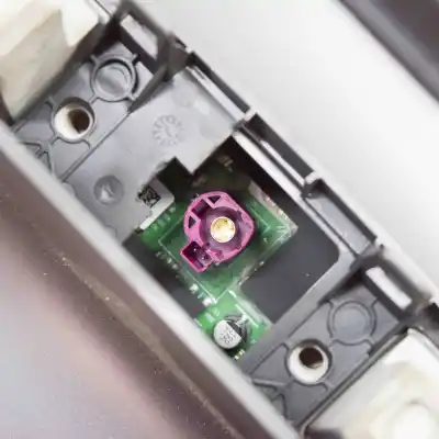 Second-hand car spare part multifunction display for tesla model 3 (2018-..) sedan oem iam references 1089543-00-j  