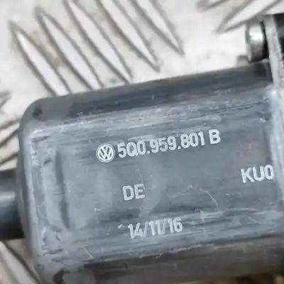 Автозапчастина б/у регулятор переднього правого скла для audi a3 limousine 8vs, 8vm (2013-2020) посилання на oem iam 8v4837462,5q0959801b  