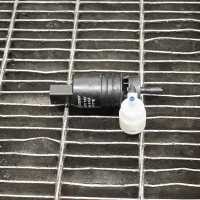 Pièce détachée automobile d'occasion pompe d'eau de nettoyage du pare brise pour opel mokka / mokka x (2012-..) off-road références oem iam 13250357  